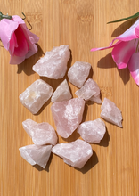 Load image into Gallery viewer, Rose Quartz Raw
